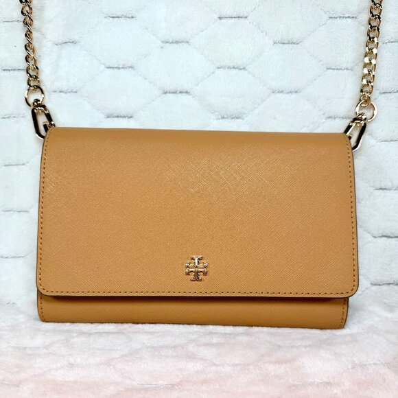 Tory Burch Emerson Chain Wallet Crossbody Tan 5" x 8" Purse Handbag w/ Dust Bag - Picture 1 of 13